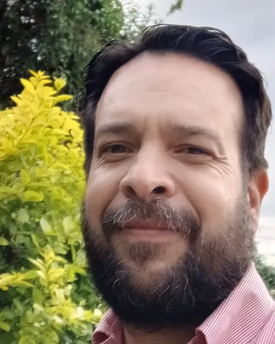 Felipe Prieto, Asesor comercial Banmédica